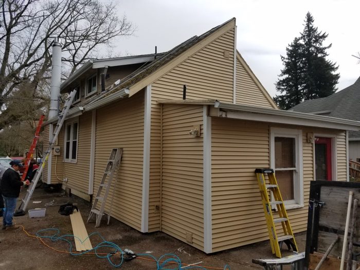 Siding installers