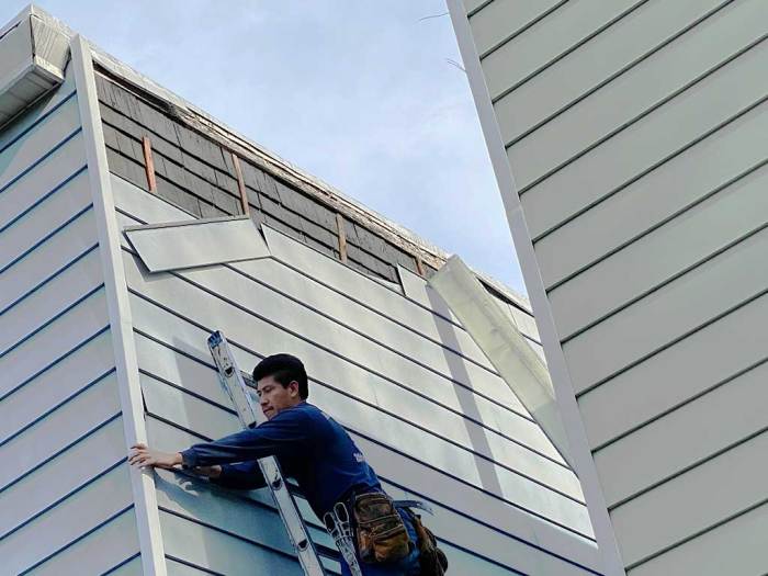 Siding installers